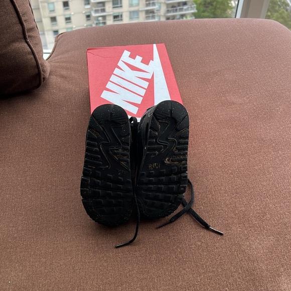 Nike Air Max 90 Toddler 9 - Picture 3 of 3